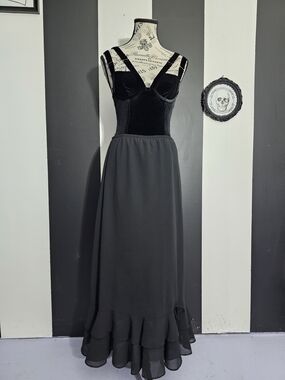 Chiffon Layeres Maxi Skirt
